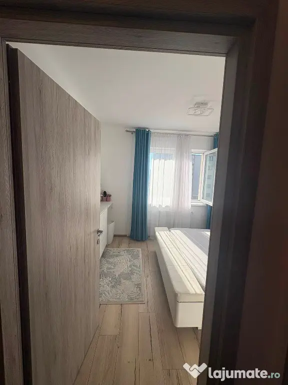 Apartament de 2 camere zona TRACTORUL,Str Nicolae Labis,