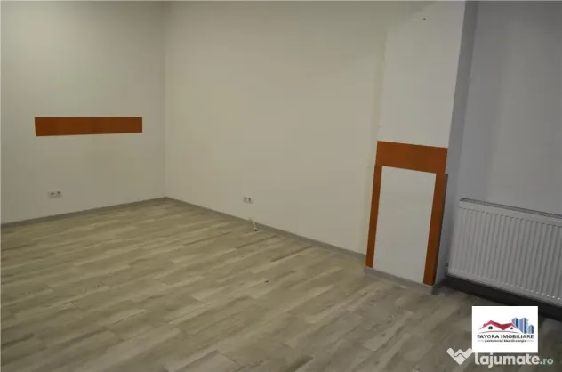 Apartament Bloc Nou 3 Camere 2 Bai si Parcare Privata de Zo