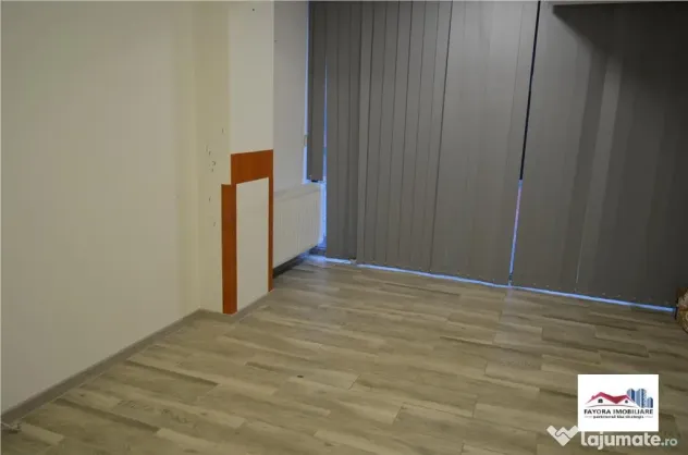 Apartament Bloc Nou 3 Camere 2 Bai si Parcare Privata de Zo
