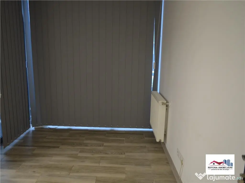 Apartament Bloc Nou 3 Camere 2 Bai si Parcare Privata de Zo