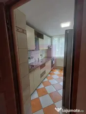 Apartament cu 3 camere, boxa subsol si loc parcare - Berceni 
