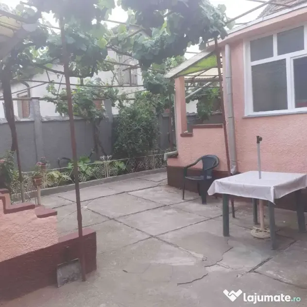 Vand casă în Micalaca