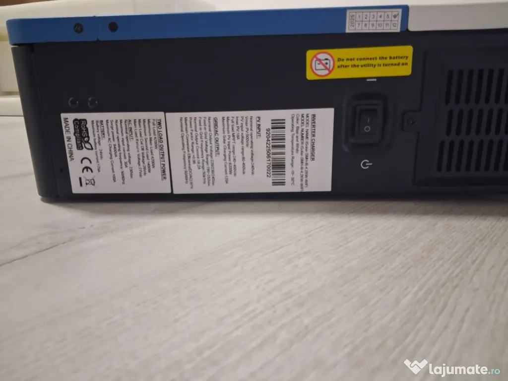 Invertor solar aproape nou