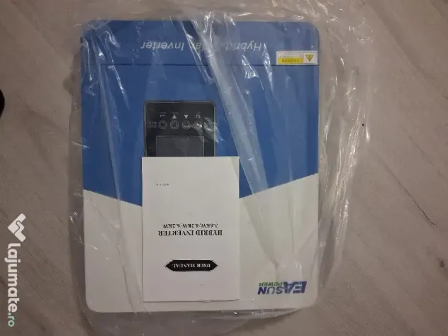 Invertor solar aproape nou