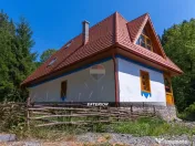De Vanzare CABANA Valea Neagra, spre Statiunea Izvoare 