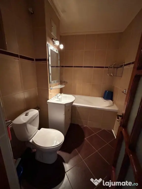 - Apartament 2 camere 54mp, Etaj 1, zona Radu Negru