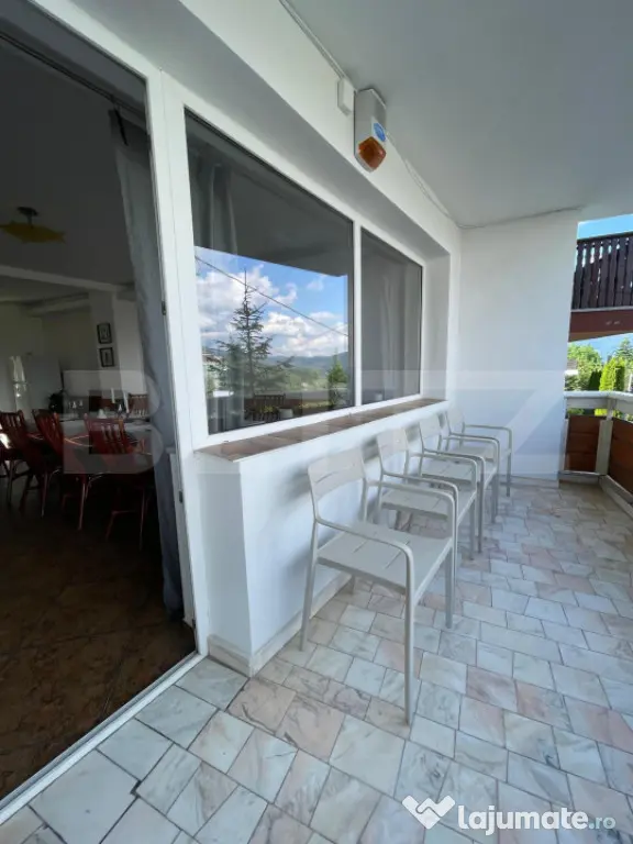 Pensiune de inchiriat, 228 mp, zona Predeal