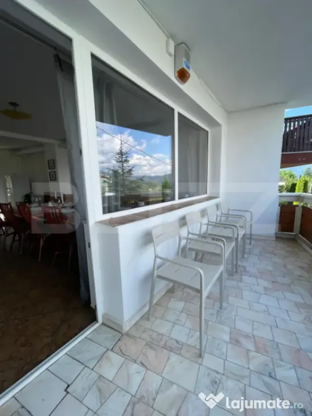 Pensiune de inchiriat, 228 mp, zona Predeal