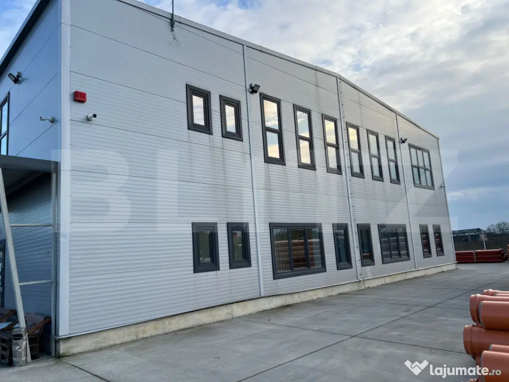 Hala cu cladire birouri, 955 mp, 2850 mp teren, Campia Turzi