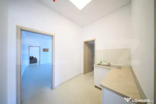 Hala cu cladire birouri, 955 mp, 2850 mp teren, Campia Turzi - Cluj-Napoca (Cluj)
