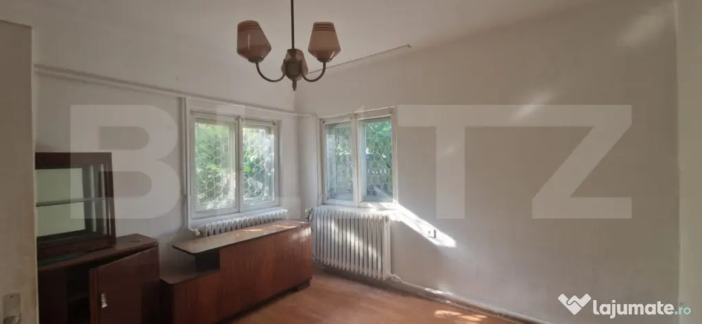 Casa batraneasca renovabila, teren 444 mp , zona Catargiu