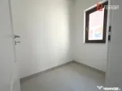 Casa individuala cu 4 camere si teren de 633 mp - zona Mosni 