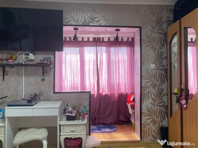 De vânzare, apartament 2 camere, decomandat, oraș Călărași, jud. Călărași