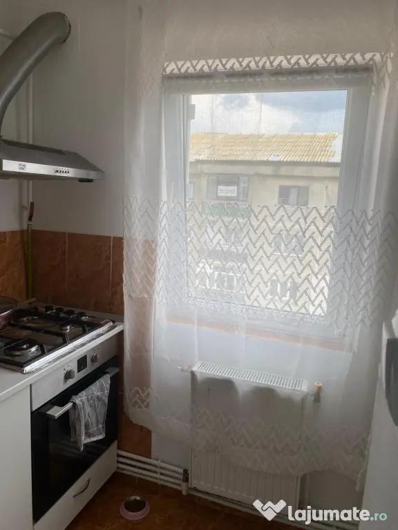 De vânzare, apartament 2 camere, decomandat, oraș Călărași, jud. Călărași