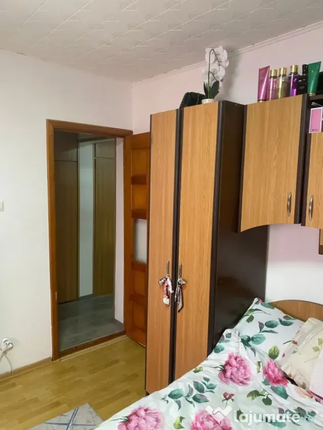 De vânzare, apartament 2 camere, decomandat, oraș Călărași, jud. Călărași