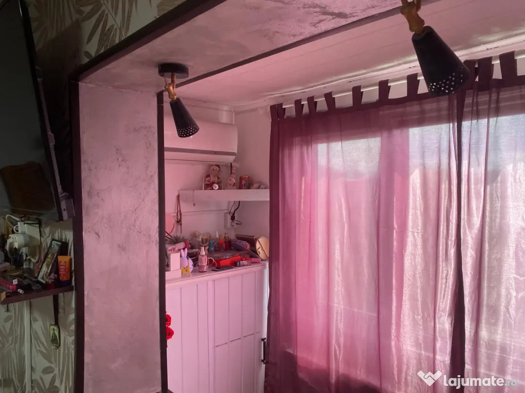 De vânzare, apartament 2 camere, decomandat, oraș Călărași, jud. Călărași