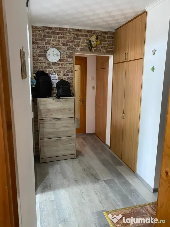 De vânzare, apartament 2 camere, decomandat, oraș Călărași, jud. Călărași