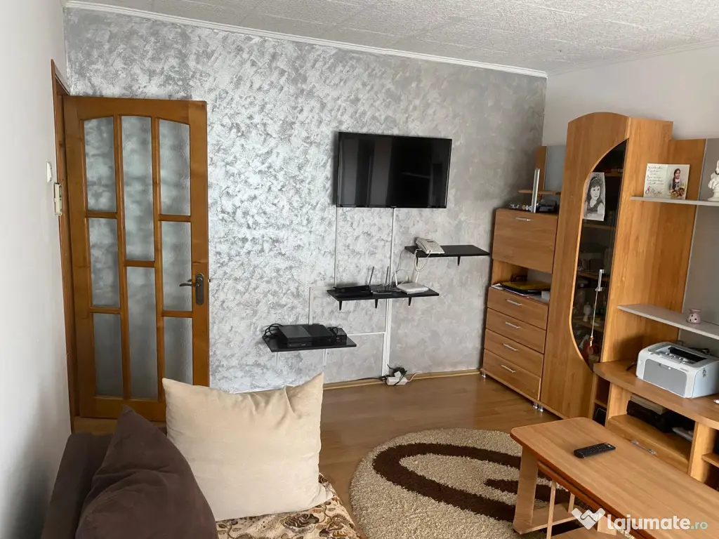 De vânzare, apartament 2 camere, decomandat, oraș Călărași, jud. Călărași