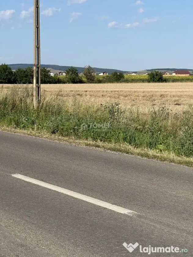 Terenuri pe șoseaua Brașovului în Bod spre Sanpetru