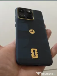 Motorola Edge 70 fusion FIFA edition 256GB 8GB RAM 5G  PANTONE Silhouette black + casti cadou moto buds bass bluetooth 