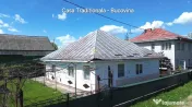 Cas#259; tradi#539;ional#259; #238;n Bucovina, cu teren de 1 