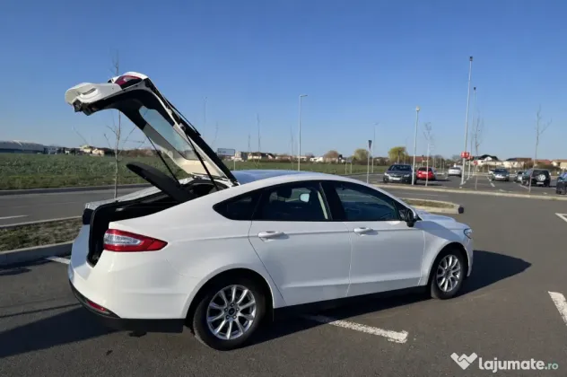 Ford Mondeo 165 CP
