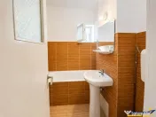 Drumul Poienii .LIvada Postei: 3 camere decomandate,2 balcoa