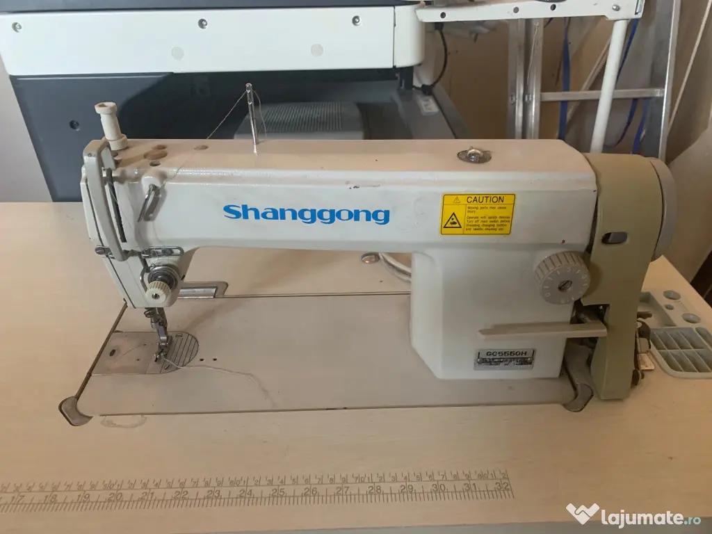 Masina de cusut Shanggong