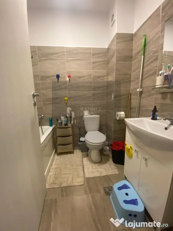 Bloc Nou Finalizat 3 camere 72mp Loc de parcare Metalurgiei