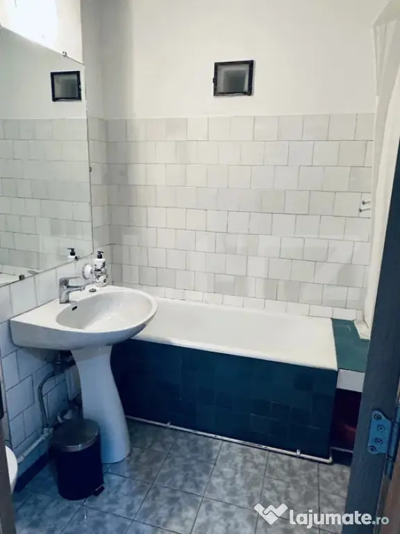 Apartament 3 Camere Centru
