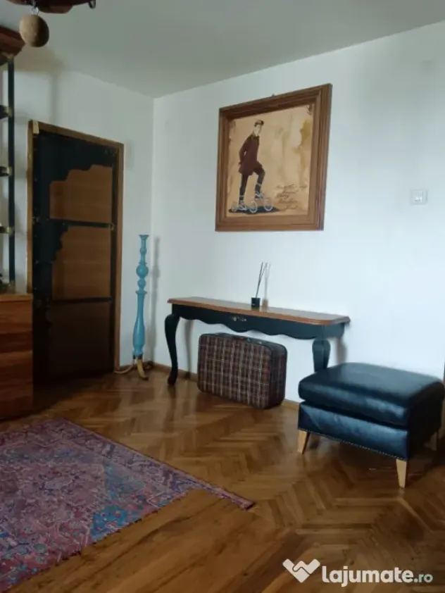 Apartament 4 camere, 103 mp, zona Centru/Ramada