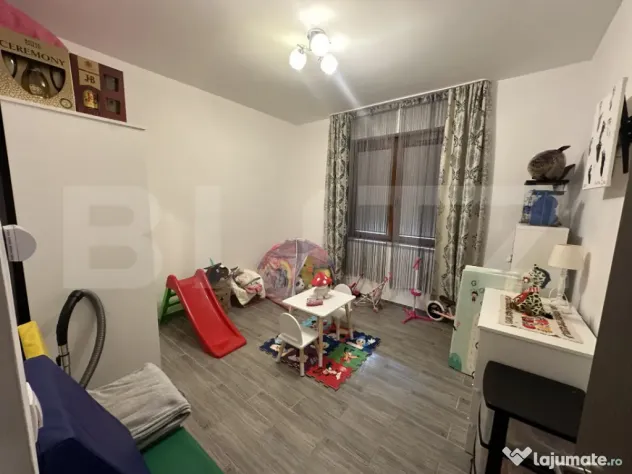 Casă de vânzare în Vetiș – Cartier Holiday,130 mp, Ter