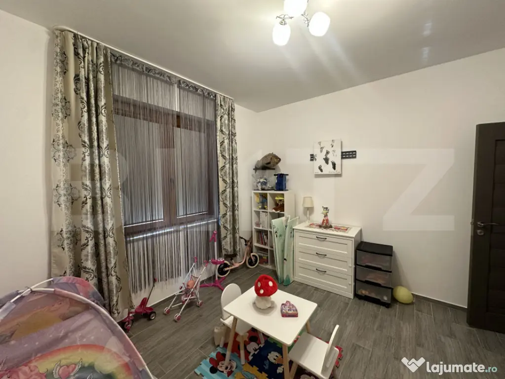 Casă de vânzare în Vetiș – Cartier Holiday,130 mp, Ter