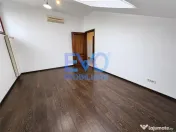 Spatiu Birouri 93 mp Utili, 11 mp Balcoane, Palatul de Justi