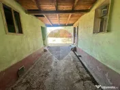 Casă / Vilă cu 3 camere de vânzare 