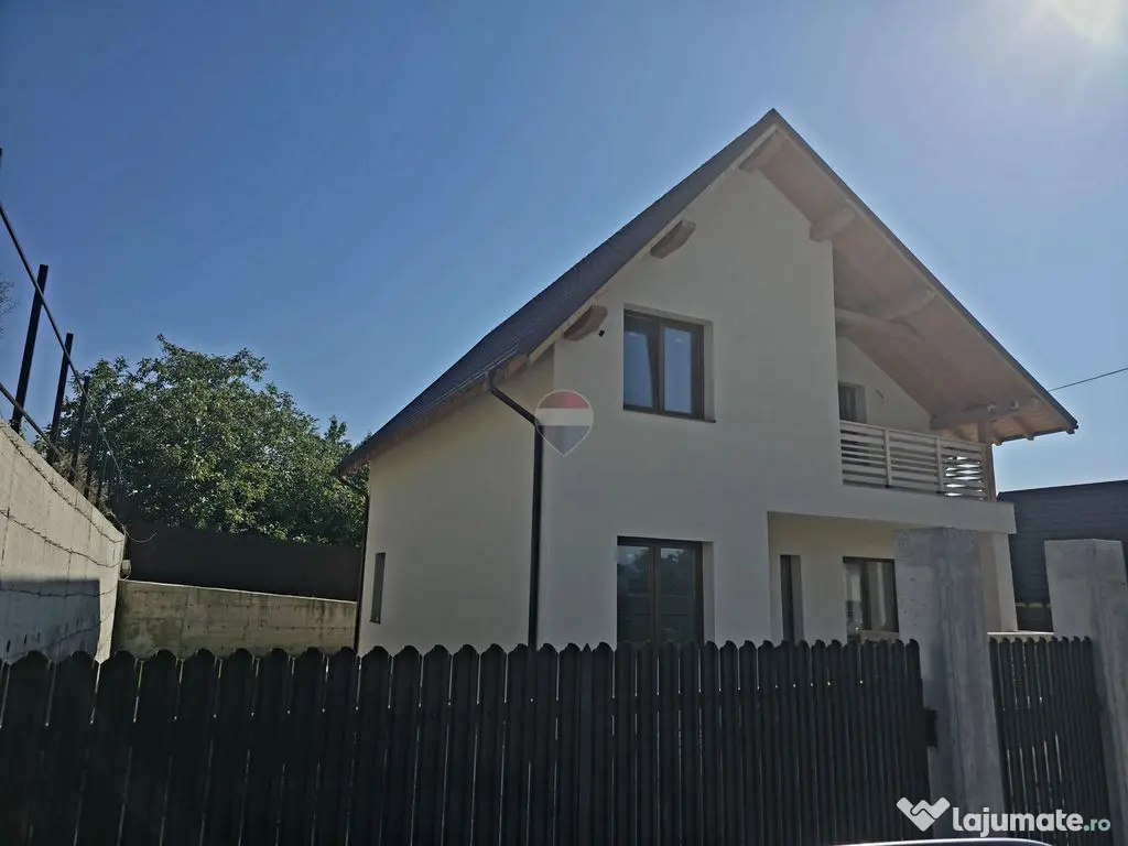 Casă / Vilă cu 4 camere de închiriat în zona Calea Ro...