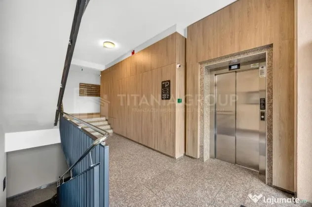 Studio modern | Kasper Coresi | Parcare & boxă