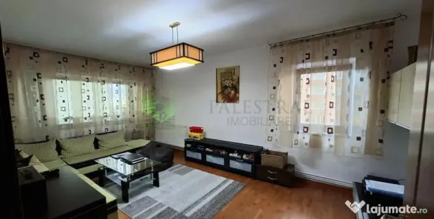 Apartament 3 camere Scriitorilor decomandat, etaj intermedia