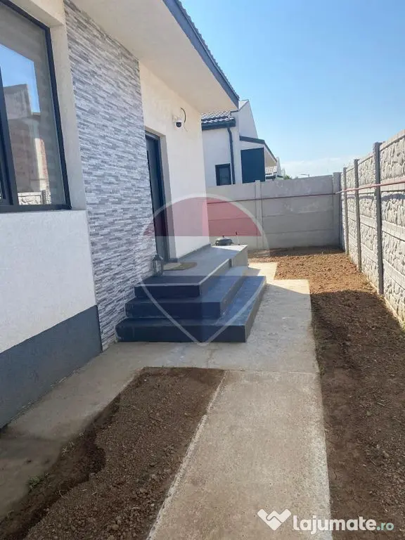 Casă de închiriat – Comuna Berceni, Str. Miorița | 4...