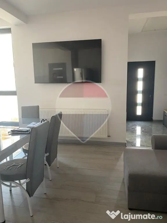 Casă de închiriat – Comuna Berceni, Str. Miorița | 4...