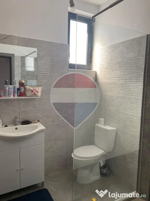 Casă de închiriat – Comuna Berceni, Str. Miorița | 4...