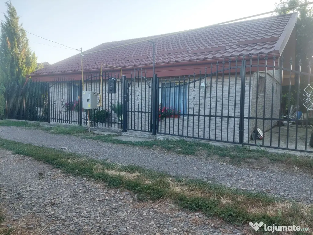 Casa de vanzare în Dancu