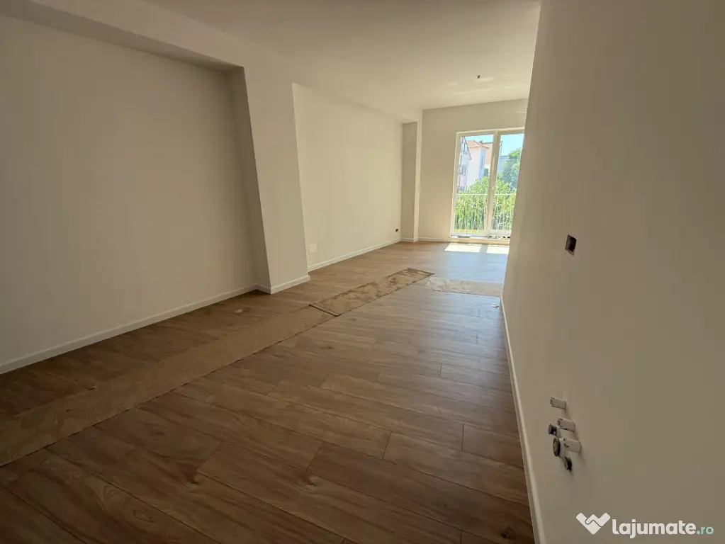 Apartament 3 camere, 57 mp, Centru
