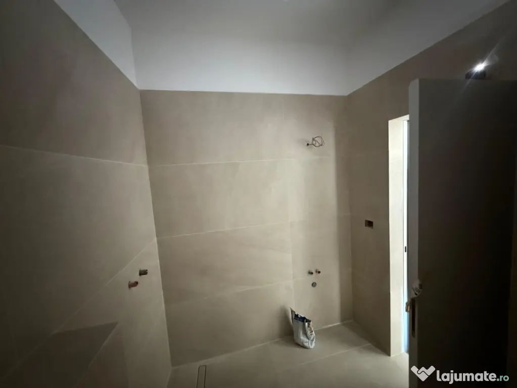 Apartament 3 camere, 57 mp, Centru