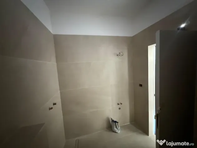 Apartament 3 camere, 57 mp, Centru