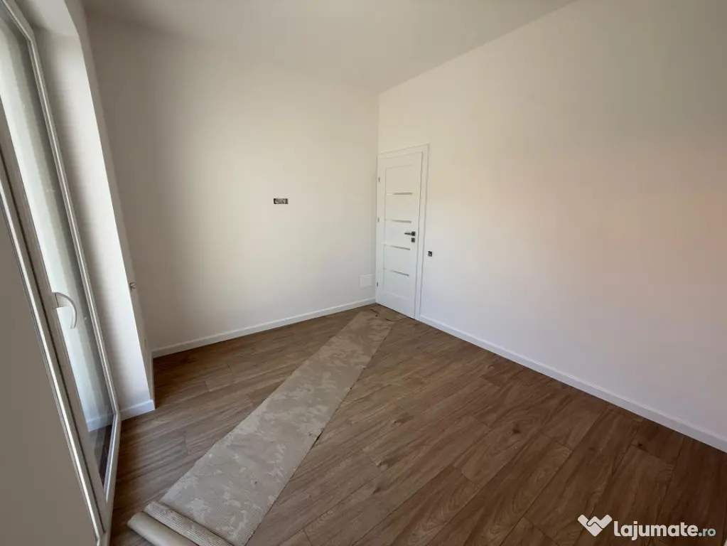 Apartament 3 camere, 57 mp, Centru