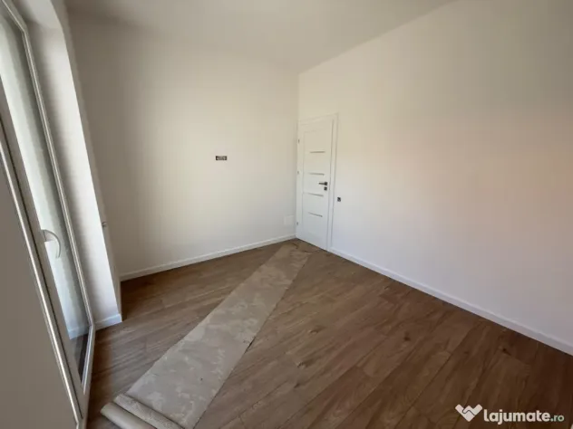 Apartament 3 camere, 57 mp, Centru