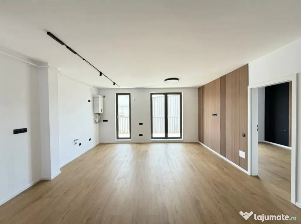 Apartament de vanzare semidecomandat ,2 camere 53mp , zona E