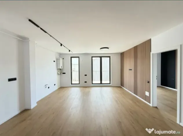 Apartament de vanzare semidecomandat ,2 camere 53mp , zona E