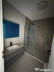 Apartament de vanzare semidecomandat ,2 camere 53mp , zona E 